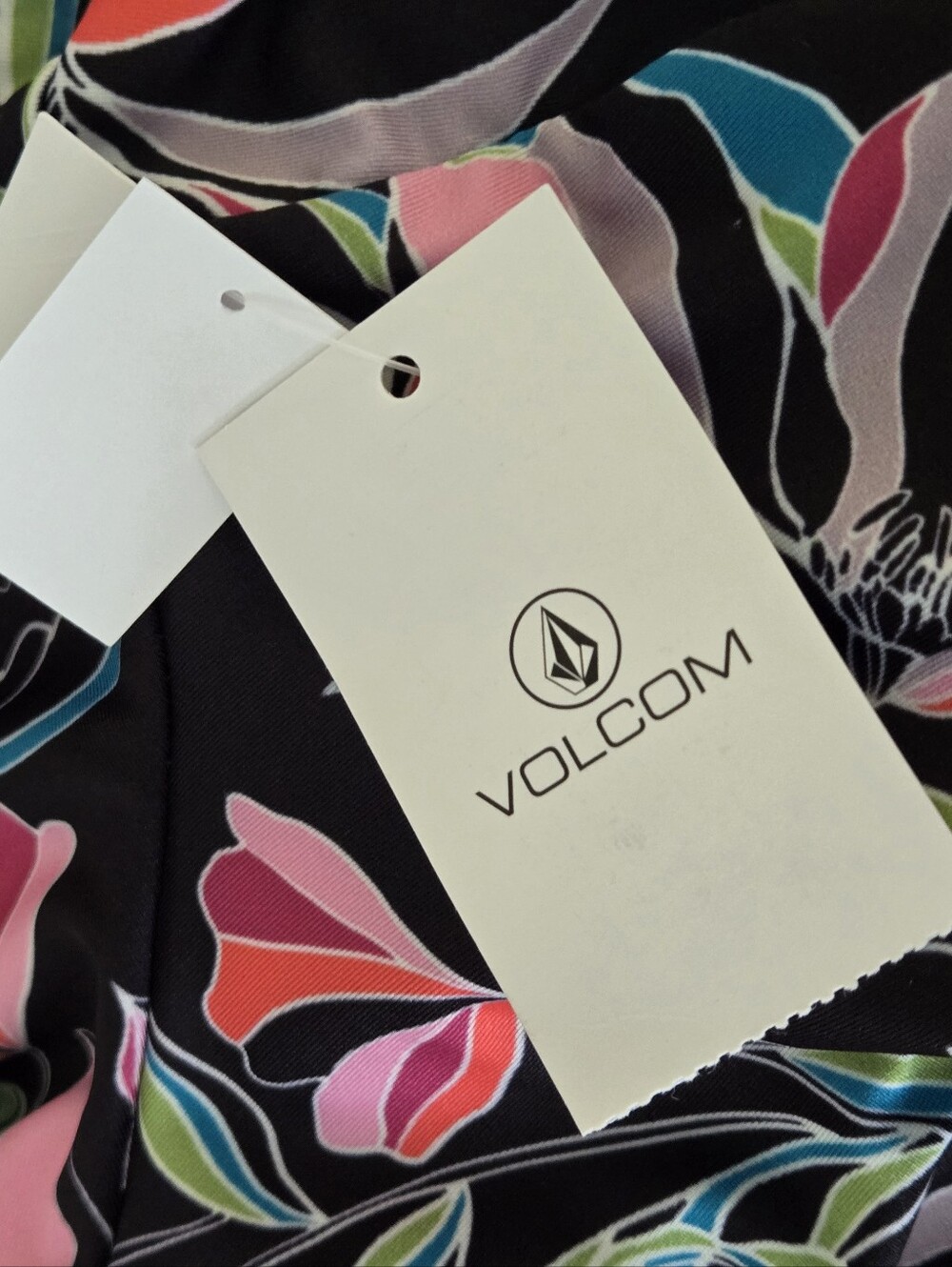 Volcom Rashguard Surf Suit - Picture 10 of 11